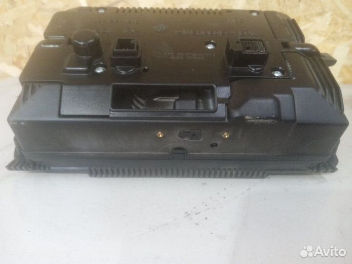 Панель приборов Mercedes S-Class W221 2008