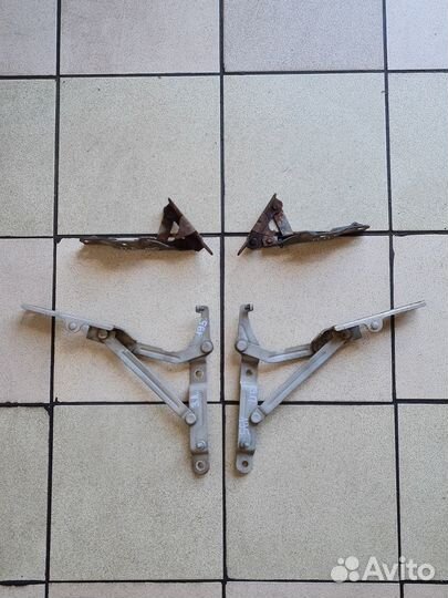 Петля двери Kia Magentis 2001г