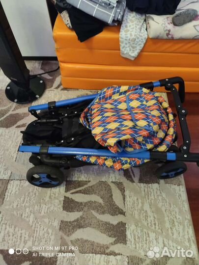 Прогулочная коляска