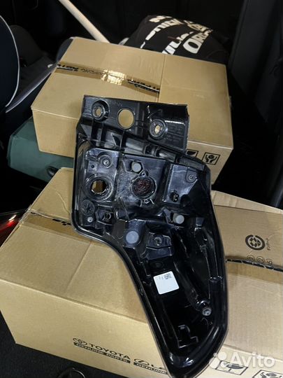 Фары на toyota rav4