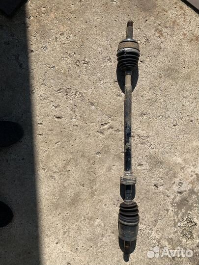 Привод правый на хонда цивик 4D