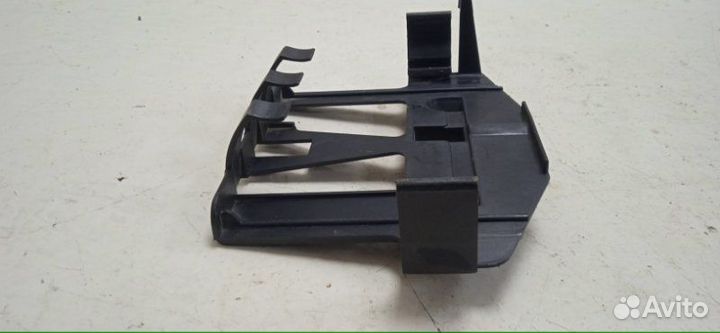 Кронштейн кпп Volkswagen Touareg 2004