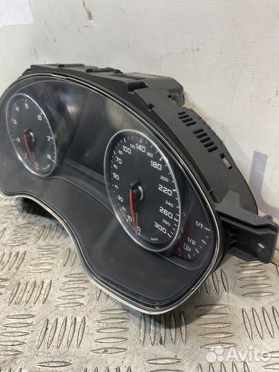 Панель приборов Audi A7