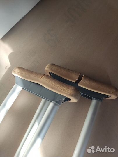 Костыли подмышечные