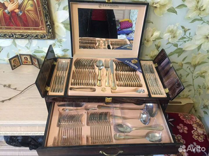 Набор столовых приборов