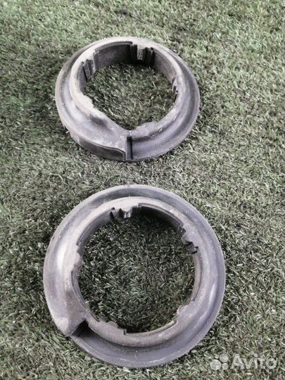 Опора амортизатора передняя Mercedes-Benz C-Class