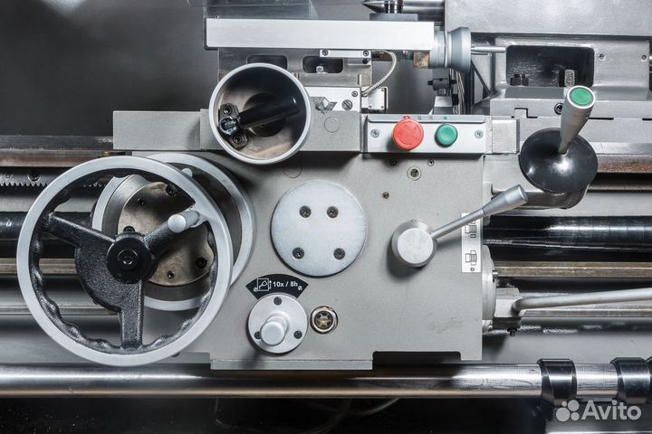 Токарно-винторезный станок JET