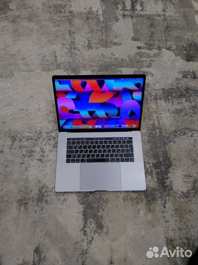 Apple MacBook Pro 15 2017 16/256