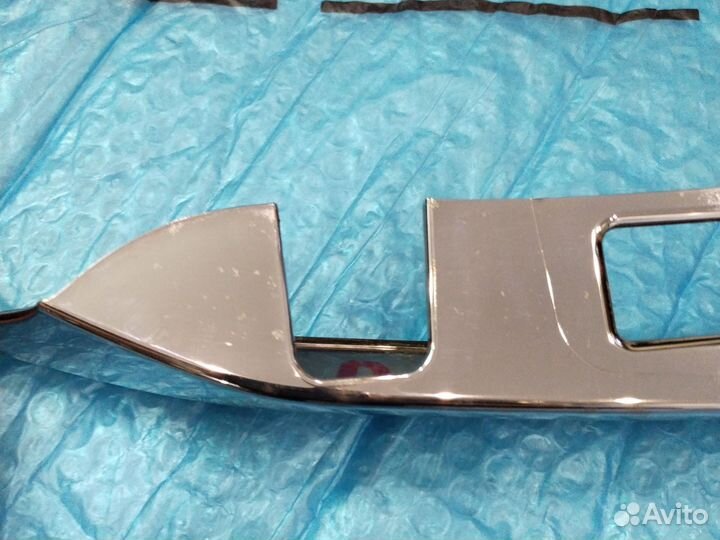 Молдинг багажника Lexus Rx 270, Rx 350, Rx 450