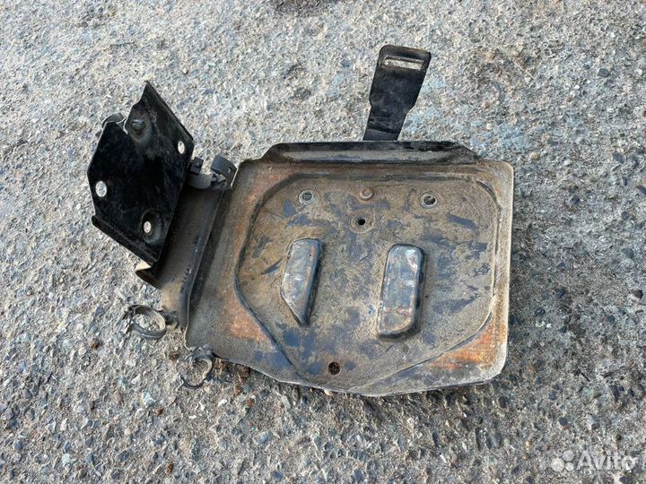 Крепление площадка акб фиат альбеа