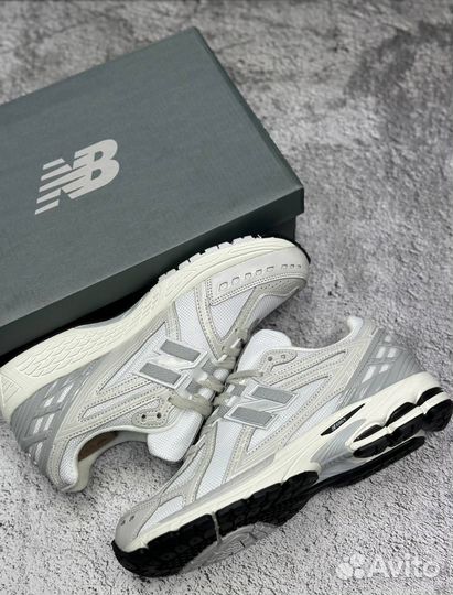 Кроссовки мужские new balance