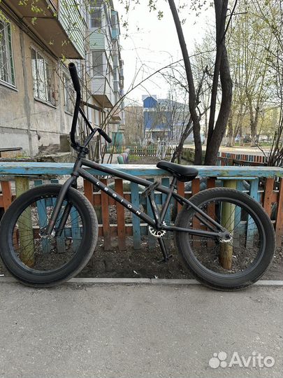 BMX Mongoose legion L100