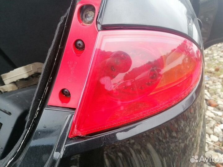 Фонарь задний правый seat Leon