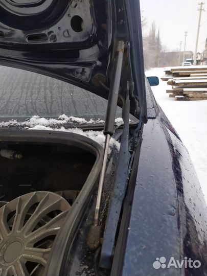 Стойки багажника Audi 100 45 к