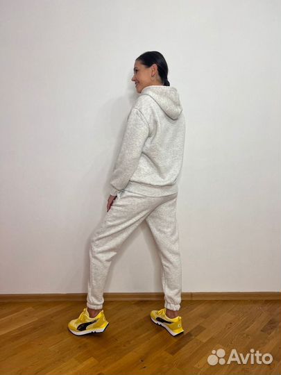 Спортивный костюм с начесом женский