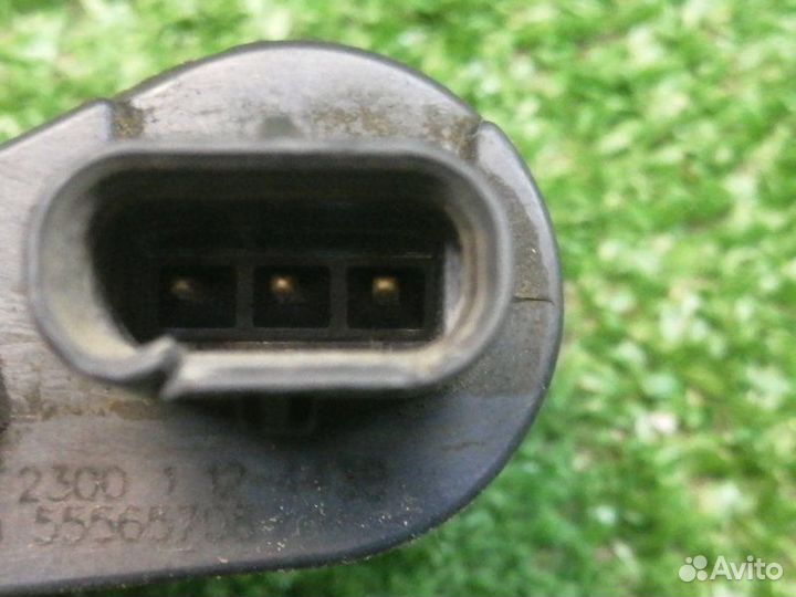 Датчик положения распредвала Opel Astra J A16XER