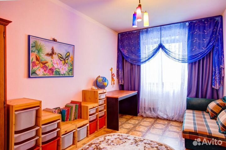 Люстра 3 лампочки разноцветные