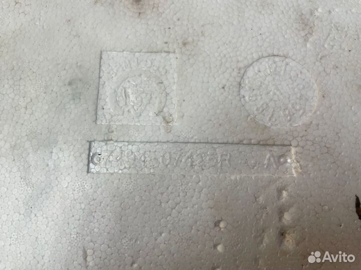 Шумоизоляция пола передняя правая Renault Logan