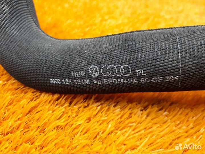 Патрубок радиатора верхний Audi A4 B8/8K cdnc 2009