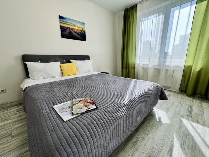 2-к. квартира, 80 м², 3/17 эт.