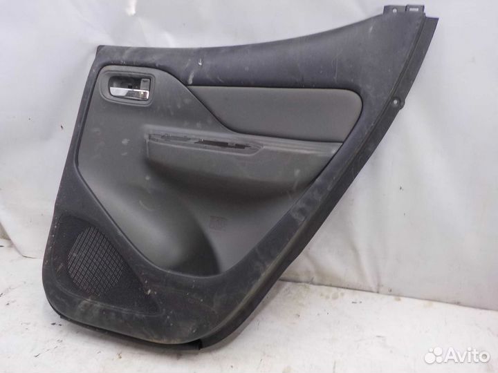 Обшивка двери lexus CT 200 передней левой