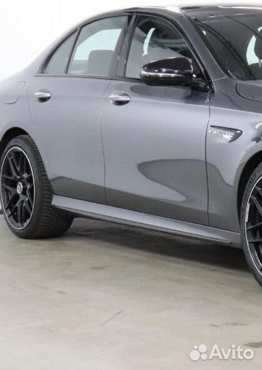 Коплект порогов амг 5.3 6.3 на мерседес 213