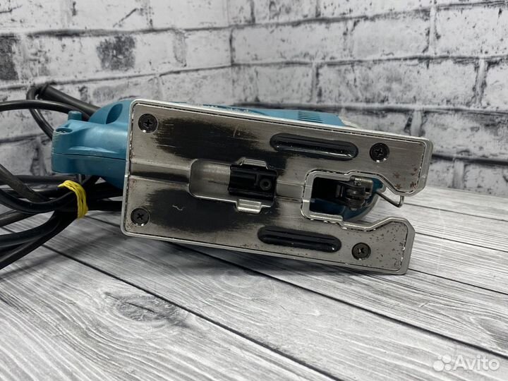 Электролобзик Makita 4329