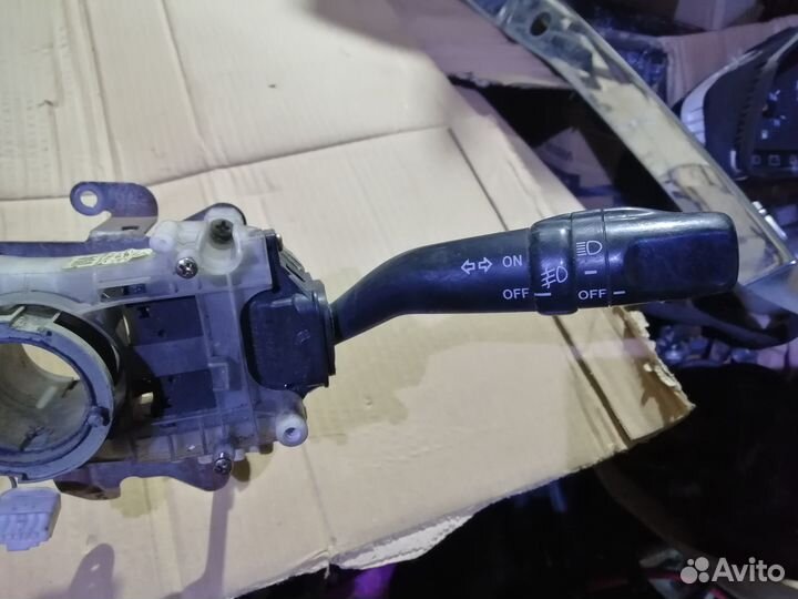 Подрулевой переключатель Toyota Hiace Regius