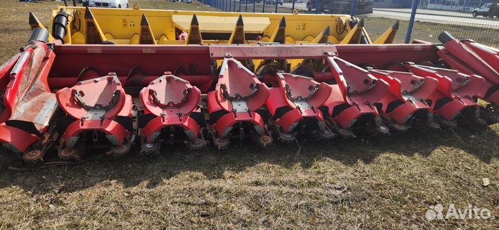 Жатка кукурузная