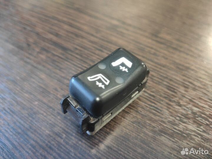 Кнопка обогрева сидений левая Mercedes G 320 4X4