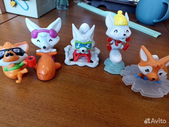 Игрушки из киндер макси лисы