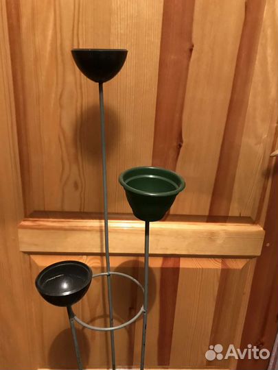 Подставка напольная под цветы