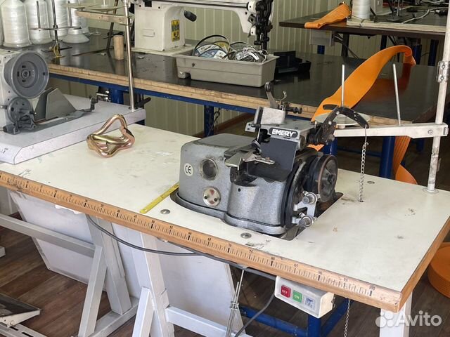 Стационарный ковровый оверлок Emery EM 252