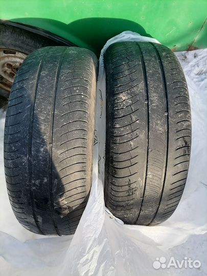 Bridgestone Blizzak VRX 215/60 R16