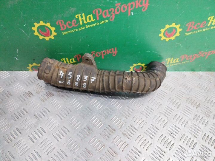 Патрубок воздушного фильтра Mercedes-Benz Vito