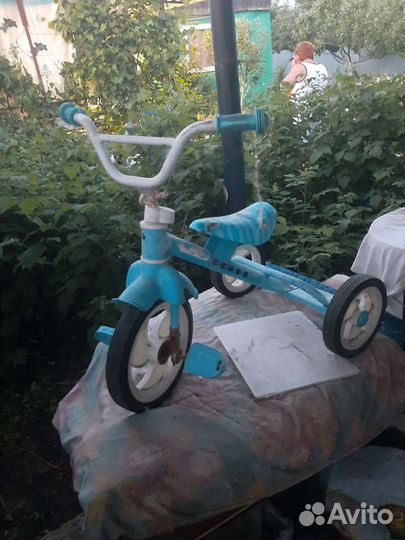 Детский трехколесный велосипед