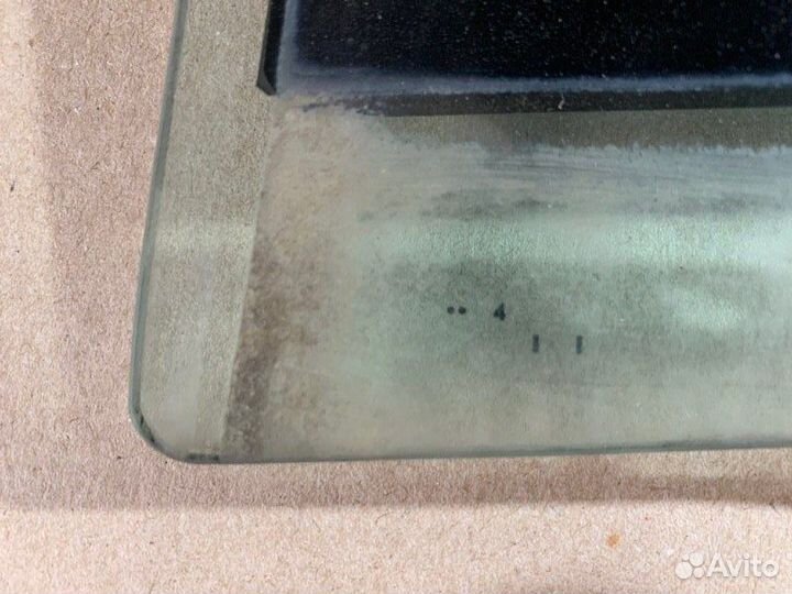 Стекло заднее левое Bmw X5 E53 LCI M54B30 2004