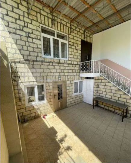 Дом 100 м² на участке 1,8 га