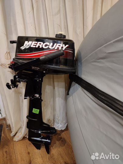 Лодка надувная резиновая с мотором