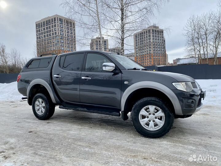 Mitsubishi L200 2.5 МТ, 2011, 300 000 км