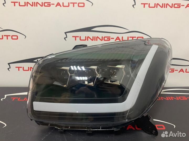 Фары Toyota RAV4 (XA20) 2000-2005г