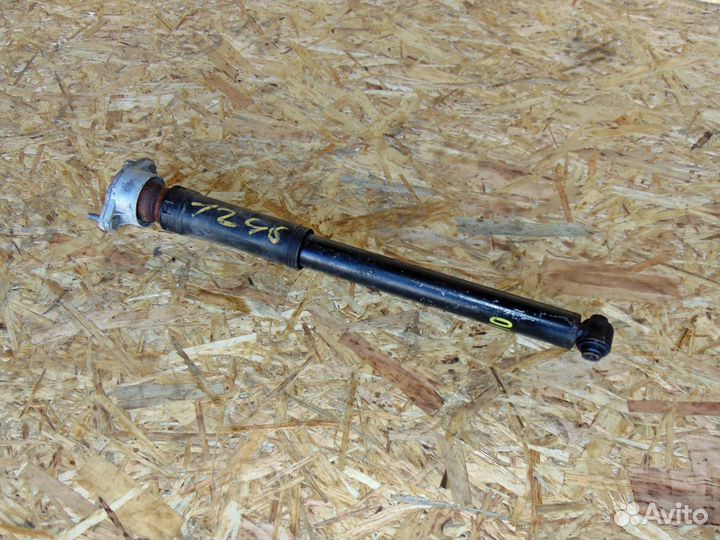 Амортизатор задний Mercedes-Benz C-Class W204