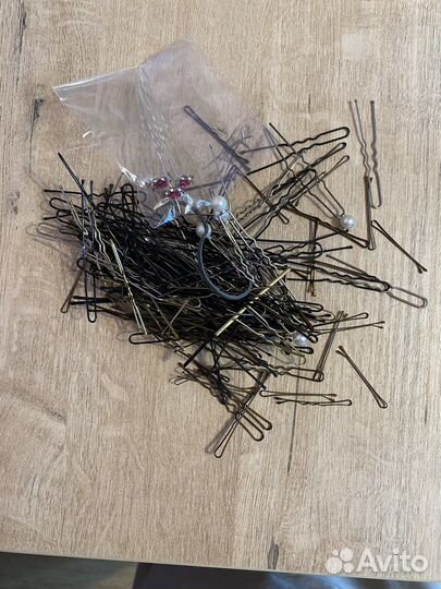 Невидимки, шпильки и 2 валика