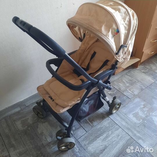 Прогулочная коляска