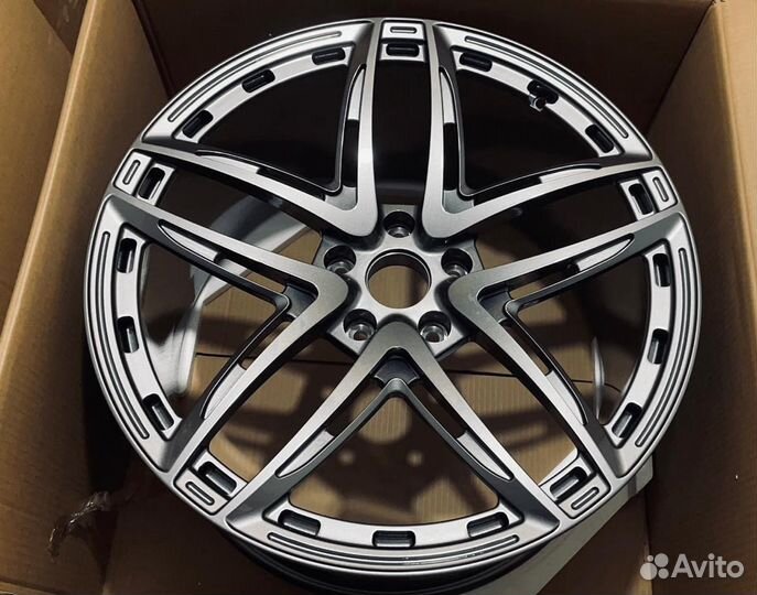 Кованые диски на Porsche Cayenne R21