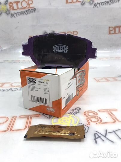 Колодки тормозные передние Toyota Camry (ACV30,MC