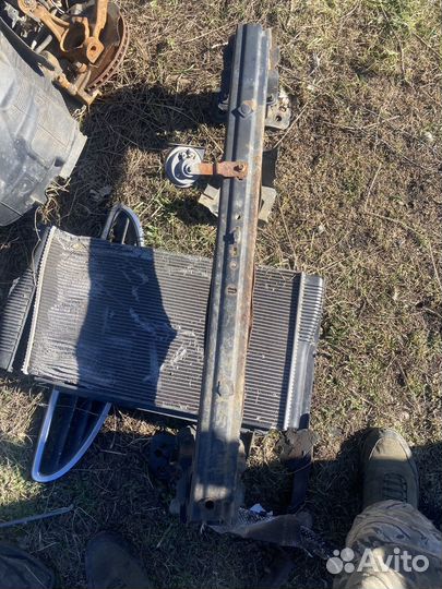 Усилитель переднего бампера ford fusion 1