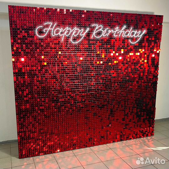 Фотозона на праздник с пайетками, шарами, неоном