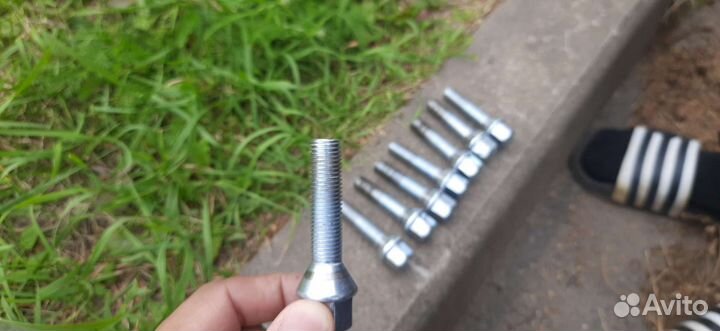 Колесные болты на lanos