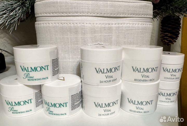 Набор косметики Valmont